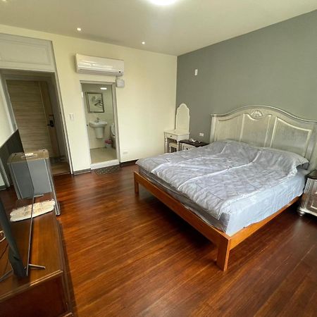 Ferienwohnung 寶格儷舍 Tainan Exterior foto